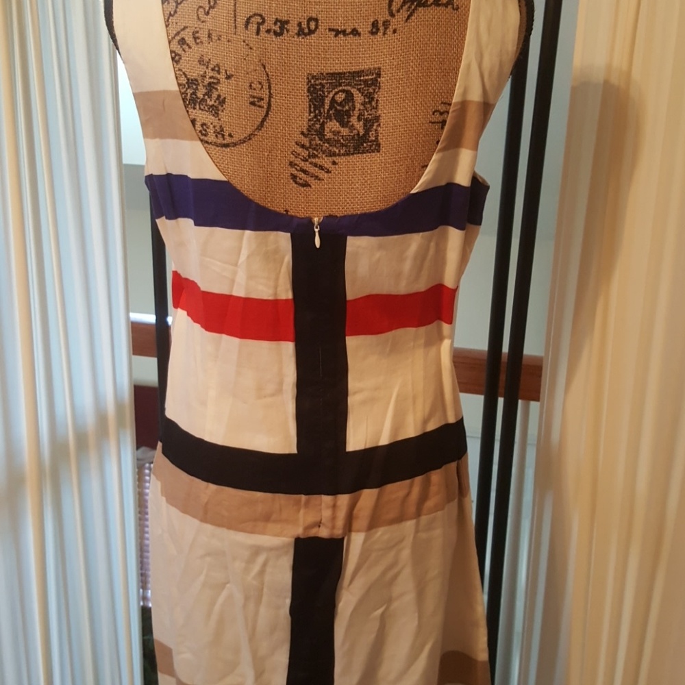 Dress - Picture 3 of 4